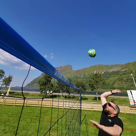 Lofoten Turistsenter Camping *